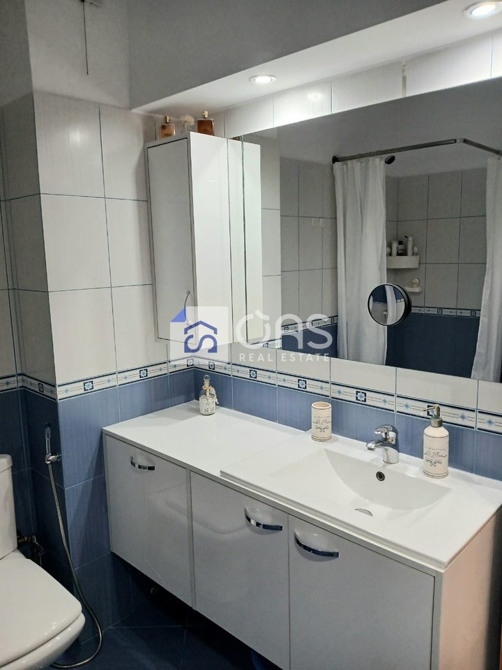 Jepet apartament me qera 2+1 ne Fresk.