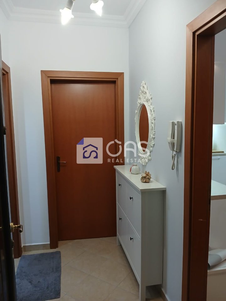 Jepet apartament me qera 2+1 ne Fresk.