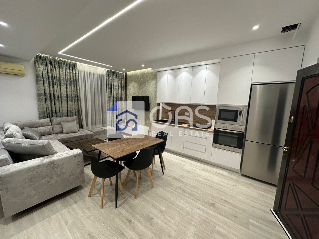 1+1 apartment for rent in Zogu i Zi