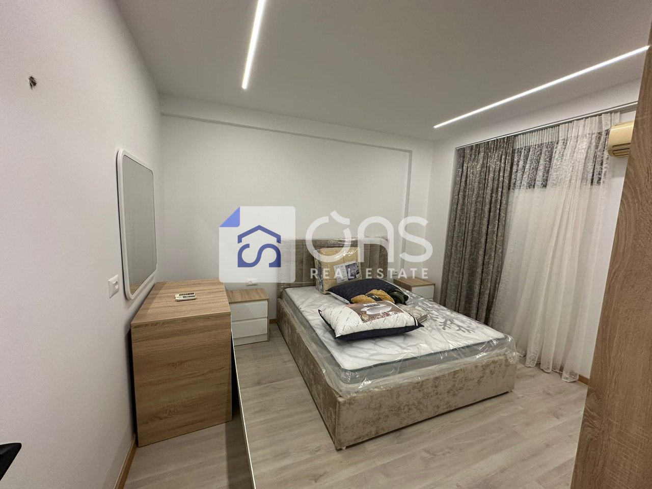 1+1 apartment for rent in Zogu i Zi
