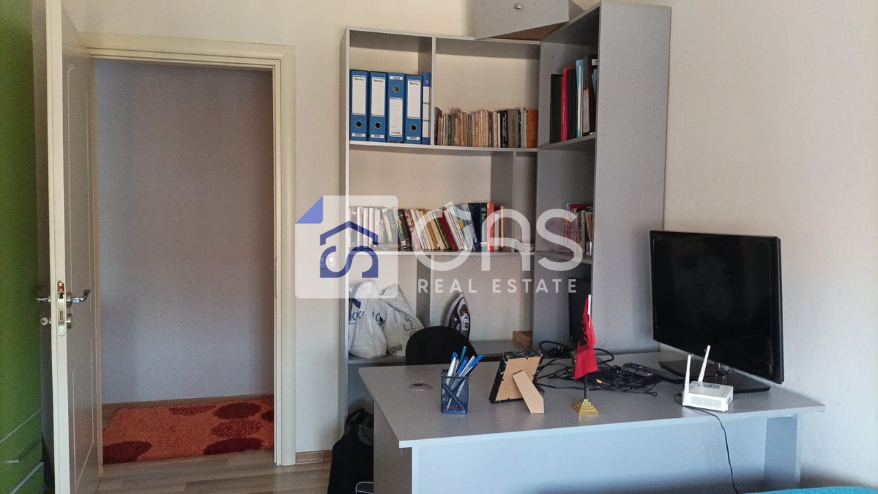 Jepet me qera apartament 2+1 tek Ish Fusha Aviacionit