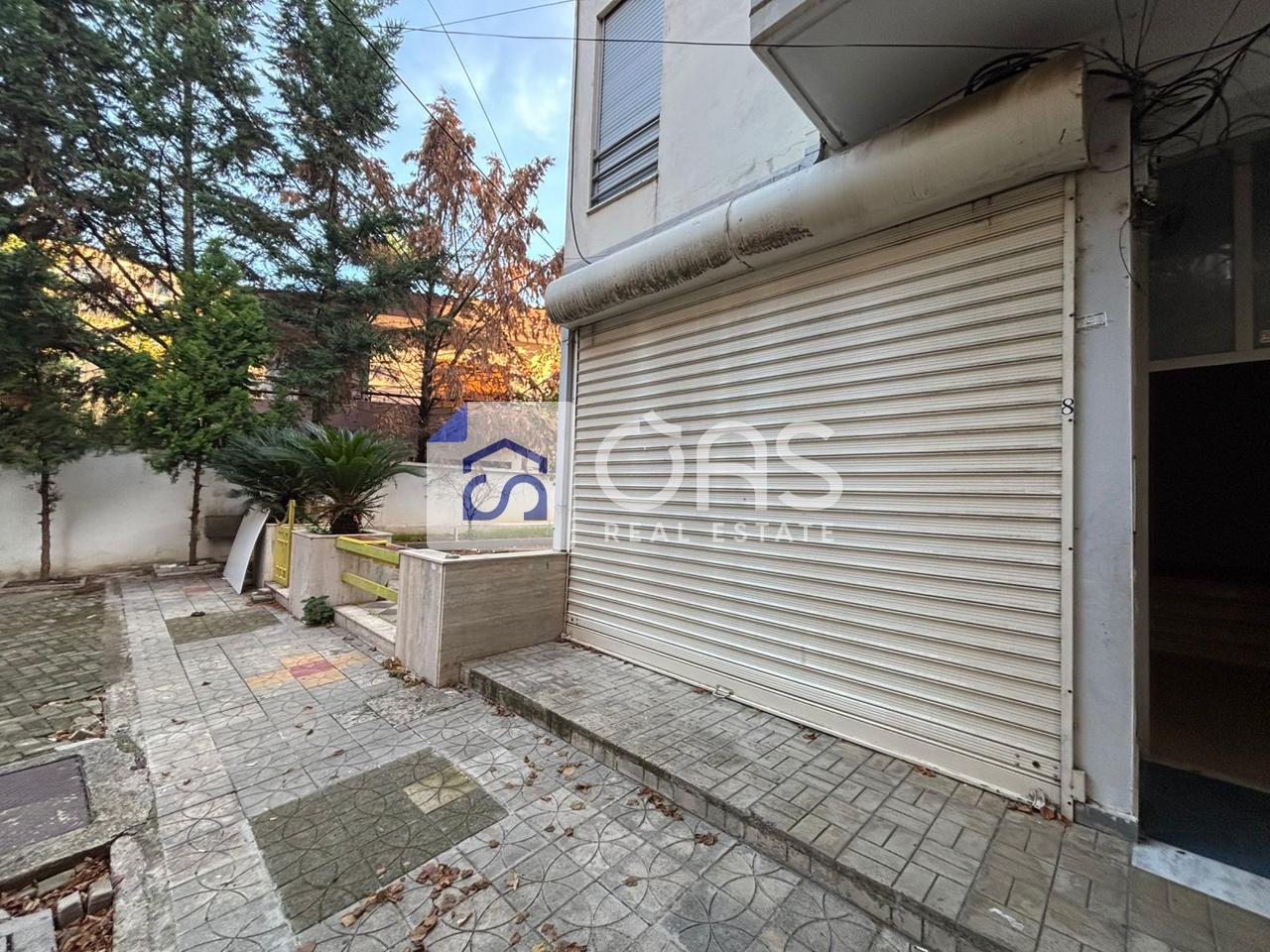 Locale Commerciale in Affitto a Brryli, Tirana - 300€ | 50 m²