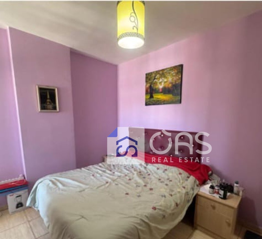 Jepet apartament me qera 1+1  ne Qender
