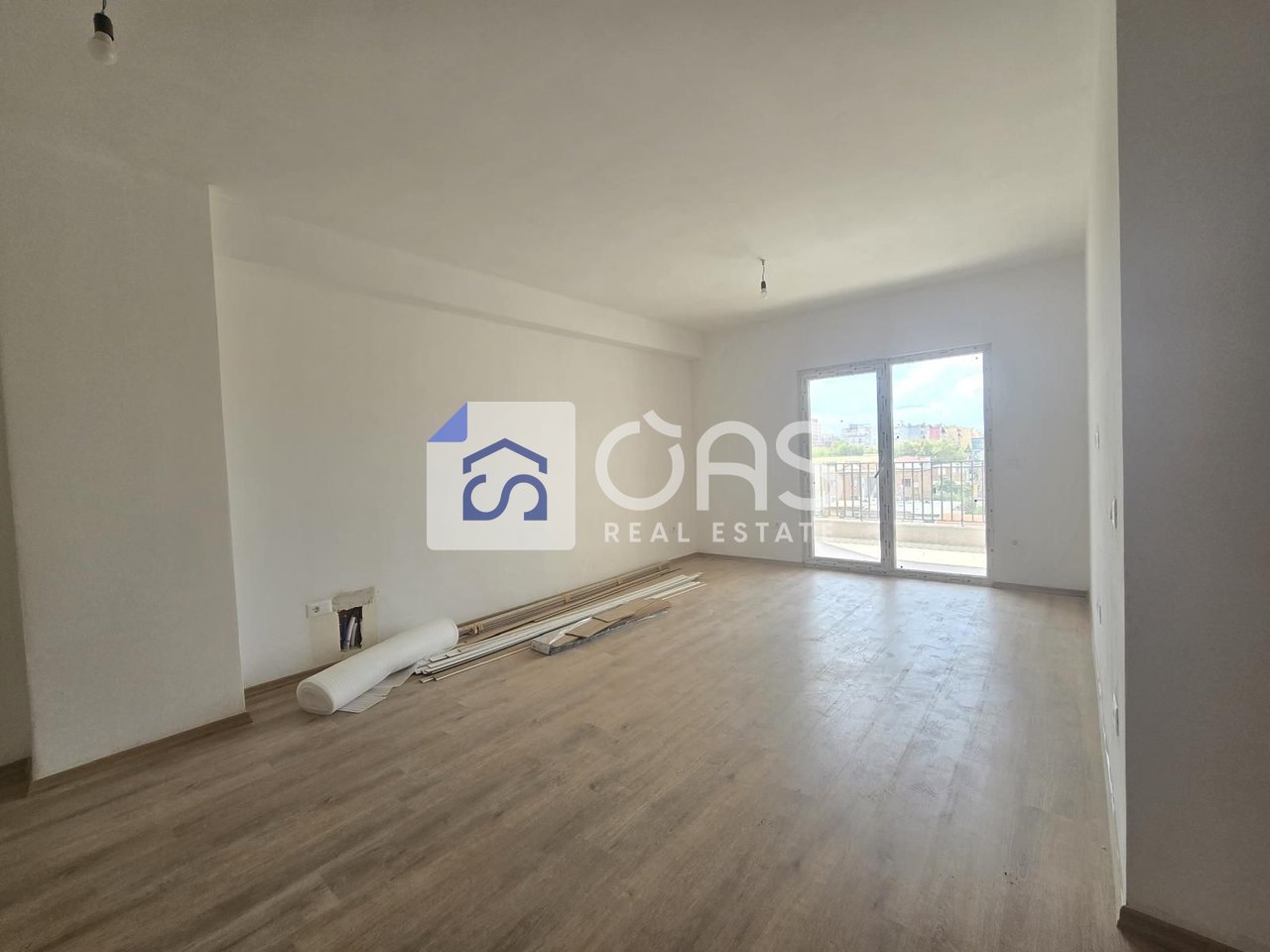 Vendesi appartamento 2+1 presso Dritan Hoxha (Complesso Aura)