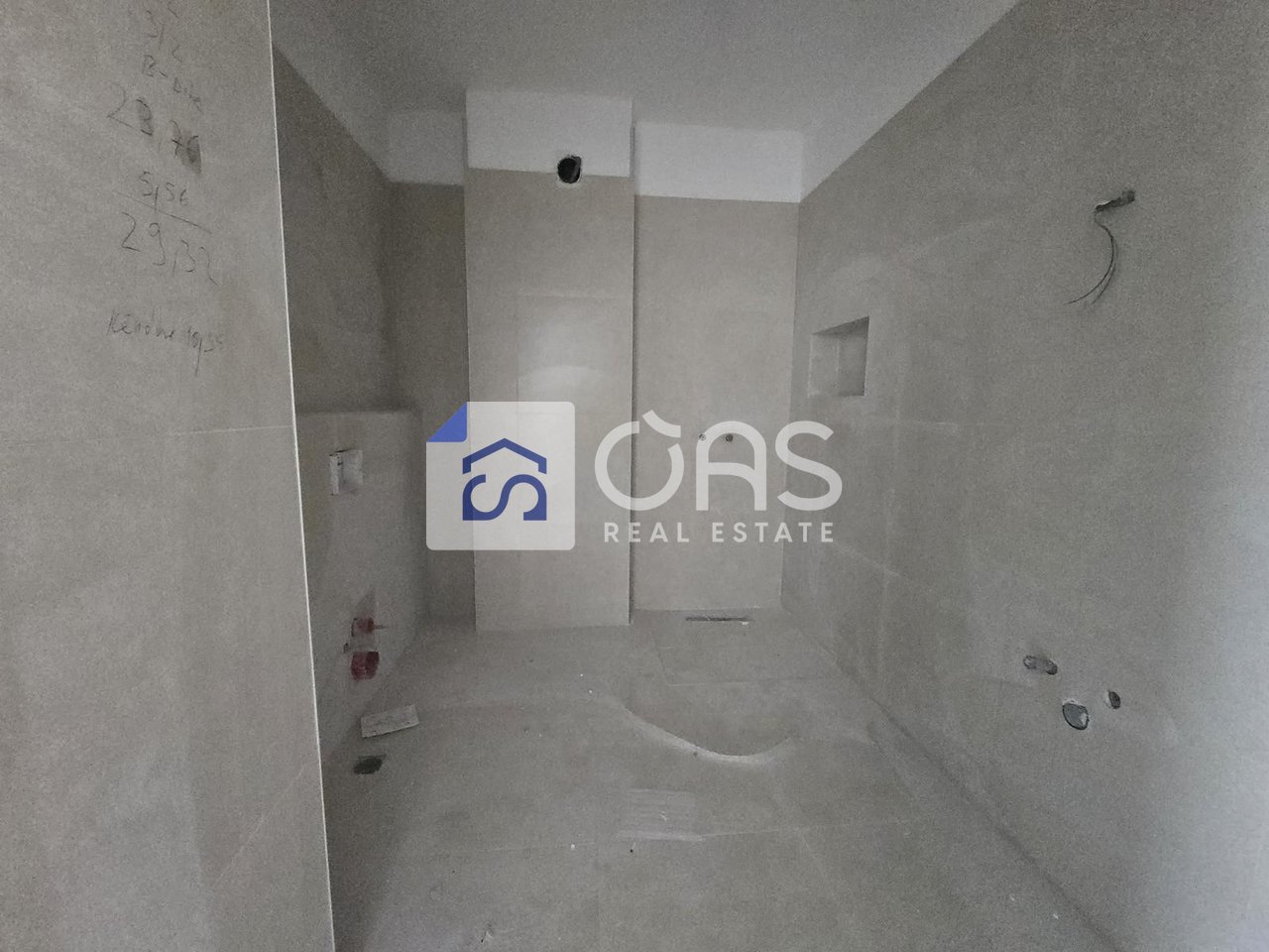 Vendesi appartamento 2+1 presso Dritan Hoxha (Complesso Aura)