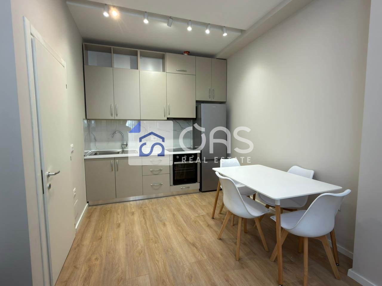 Appartamento 1+1 in Affitto ad Astir, Tirana - 500€ | 60 m²