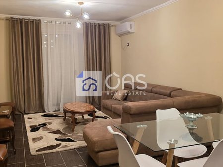 Jepet apartament me qera 2+1+2 tek Misto Mame