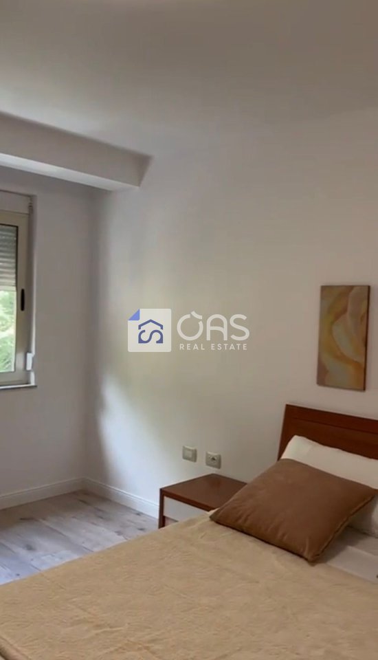 Jepet apartament me qera 2+1 tek shallvaret