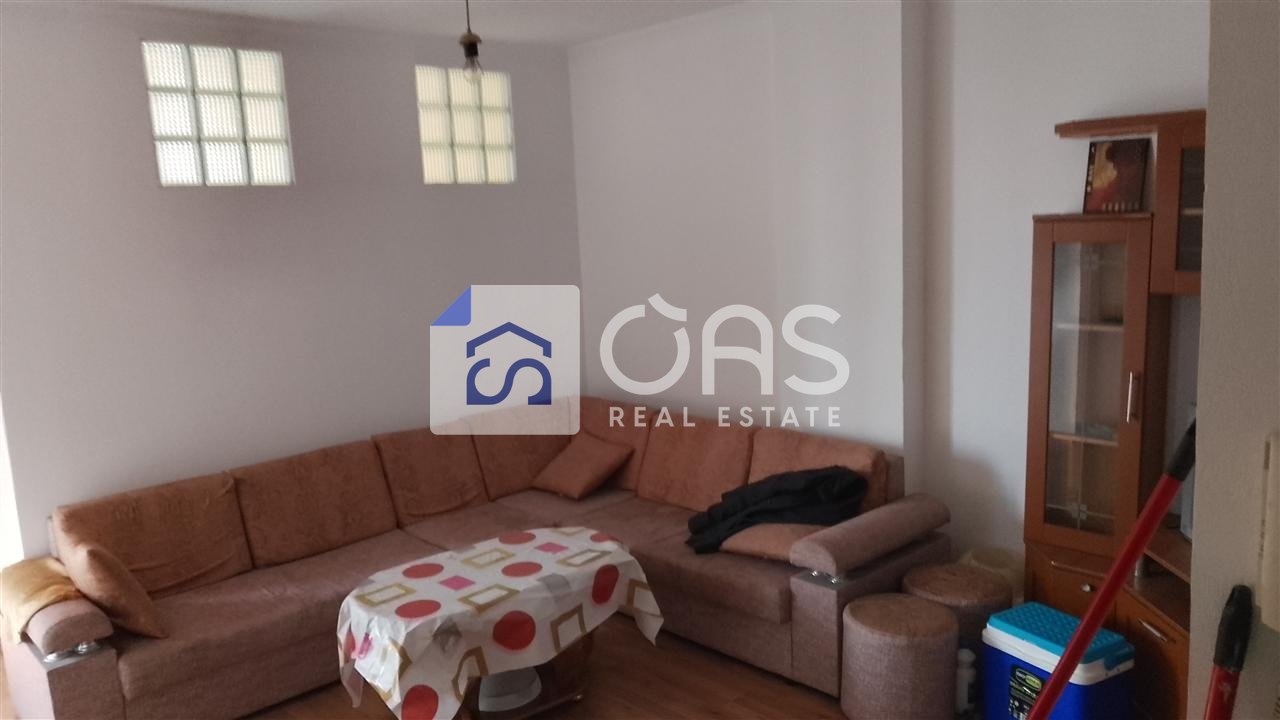 Jepet apartament me qera 2+1 tek Pallati me Shigjeta