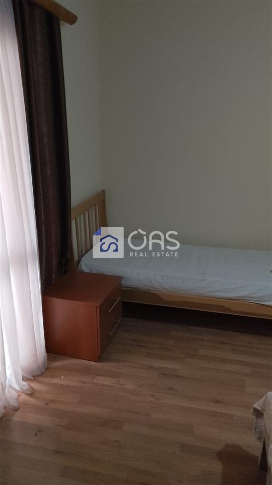 Jepet apartament me qera 2+1 tek Pallati me Shigjeta