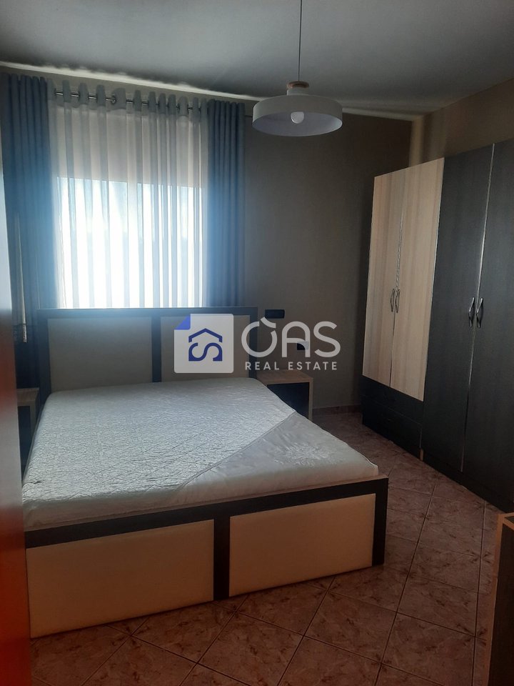 Jepet apartament me qera 2+1+2 tek Kodra e Priftit