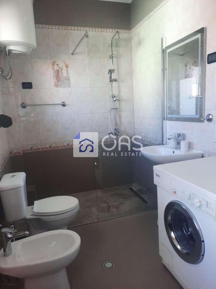 Jepet apartament me qera 2+1+2 tek Kodra e Priftit