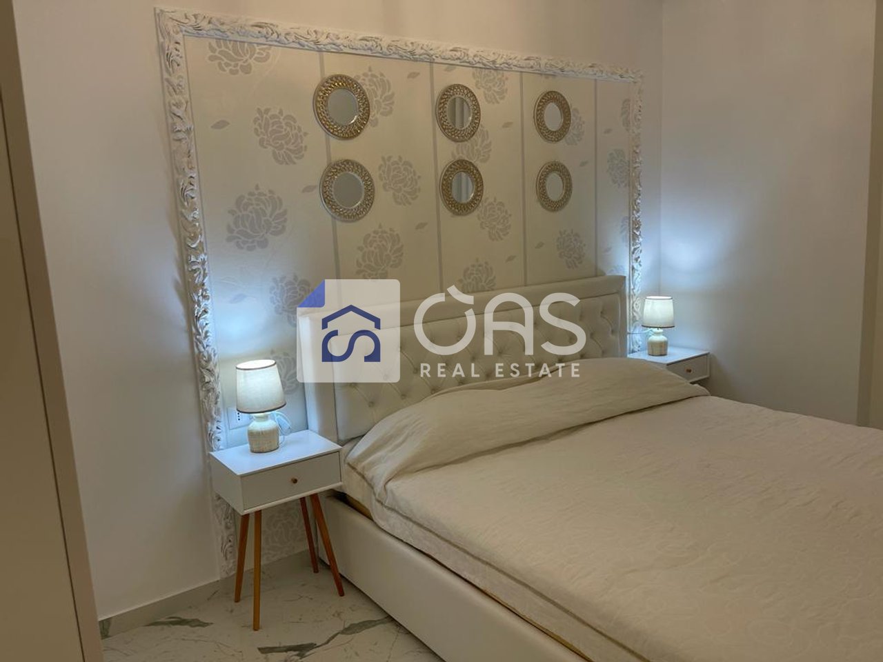 Shitet Apartament 1+1 tek 21 dhjetori (Square 21)