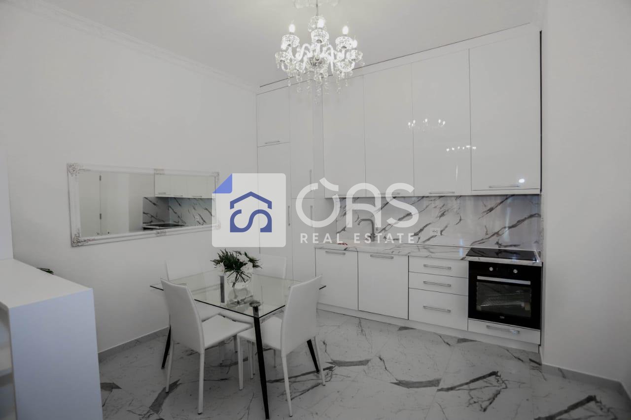 Shitet Apartament 1+1 tek 21 dhjetori (Square 21)