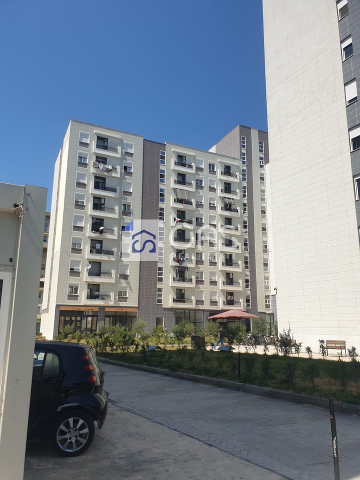 Dyqan Me Qira në Ish Parku, Tiranë - 420€ | 23 m²