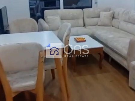 Jepet me qera apartament ne Ali dem.