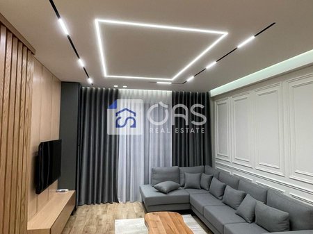 Jepet me qera apartament 2+1+2 +Parking tek Liqeni i Thate