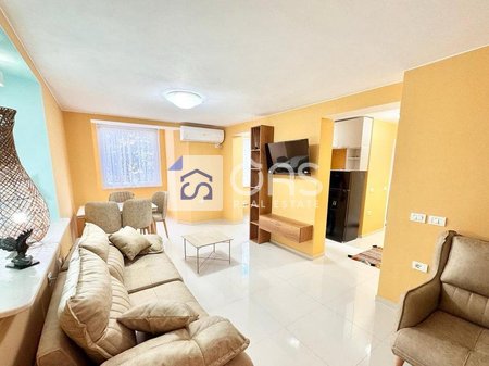 Jepet me qera apartament 2+1 tek Sheshi Willson