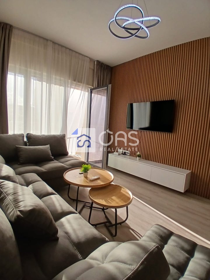 2+1 apartment for rent near Zogu i Zi