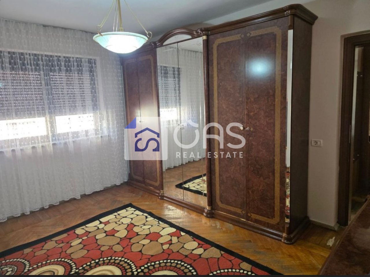 Affittasi appartamento 2+1 a Siri Kodra 50.000 lek.