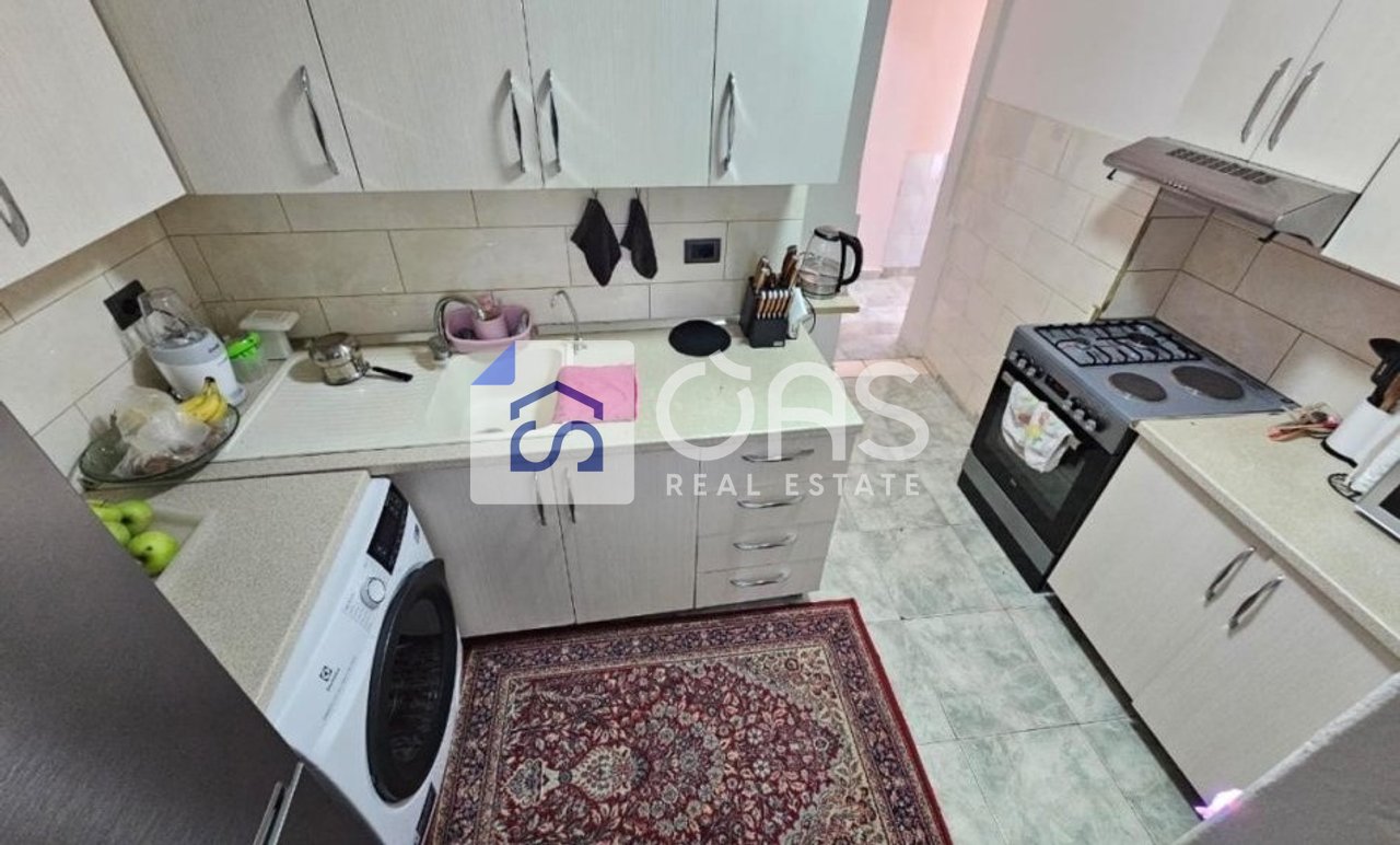 Jepet apartament me qera 1+1 tek Brryli