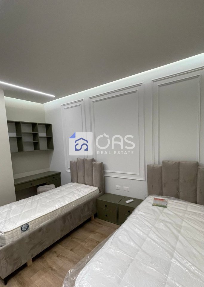 Jepet me qera apartament 2+1+2 +Parking tek Liqeni i Thate