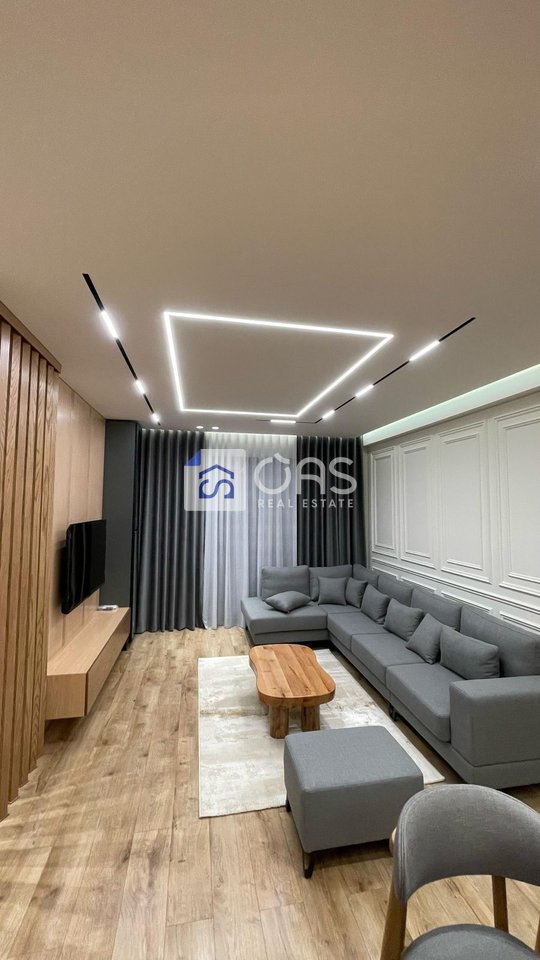 Jepet me qera apartament 2+1+2 +Parking tek Liqeni i Thate