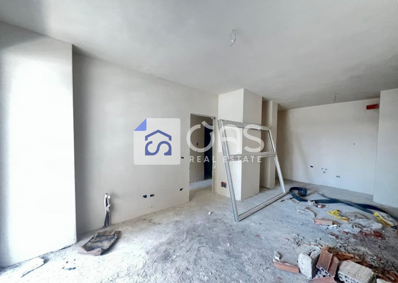 Shitet Apartament 2+1+2 Tek Univers City