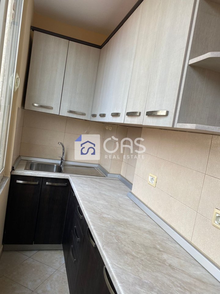 Jepet shepi me qera 1+1 tek Shkolla e Baletit