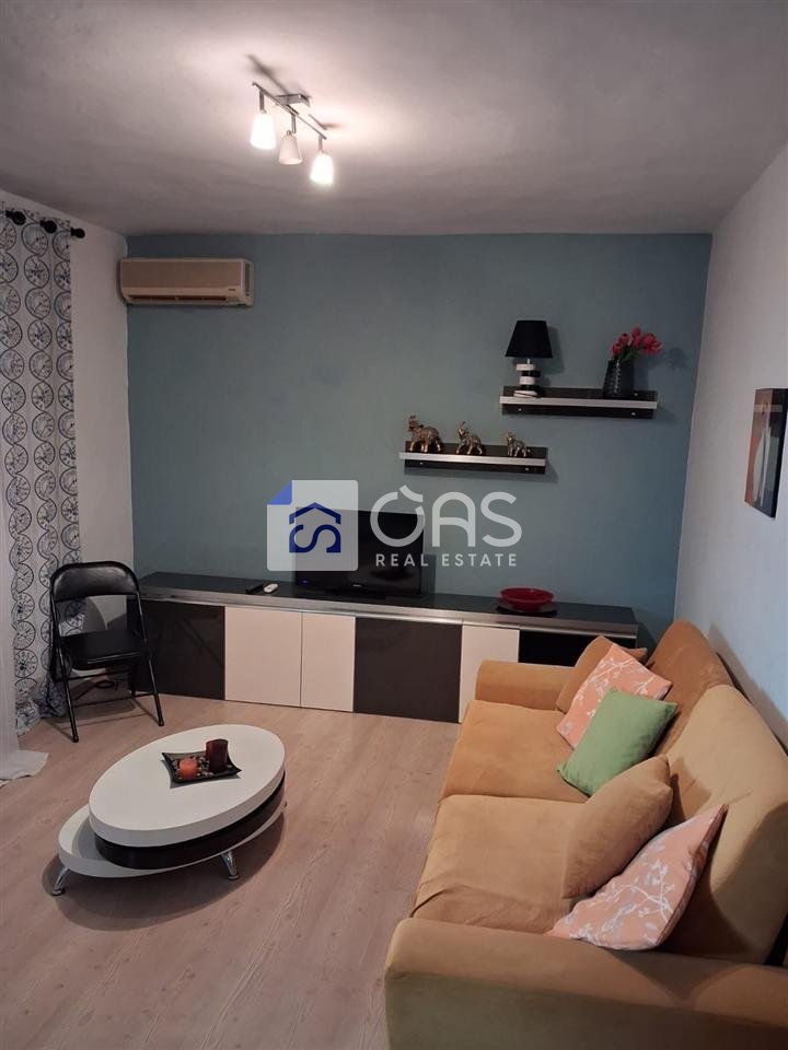 Affittasi appartamento 1+1 a Petro Nini