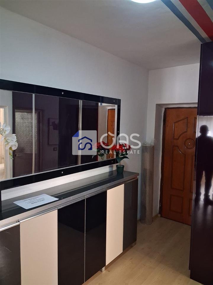 Affittasi appartamento 1+1 a Petro Nini