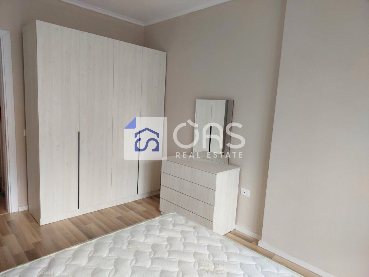 Appartamento 1+1 in Affitto ad Astir, Tirana - 480€ | 65 m²