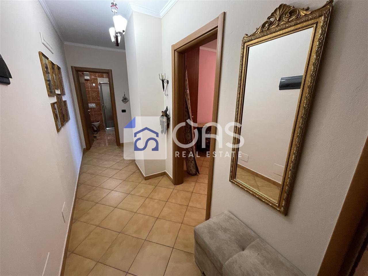 Jepet apartament me qera 2+1+2 tek Air Albania Stadium