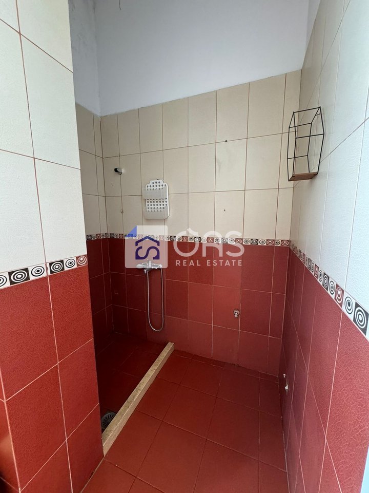 Jepet me qera apartament 1+1 Tek Rr e Dibres.