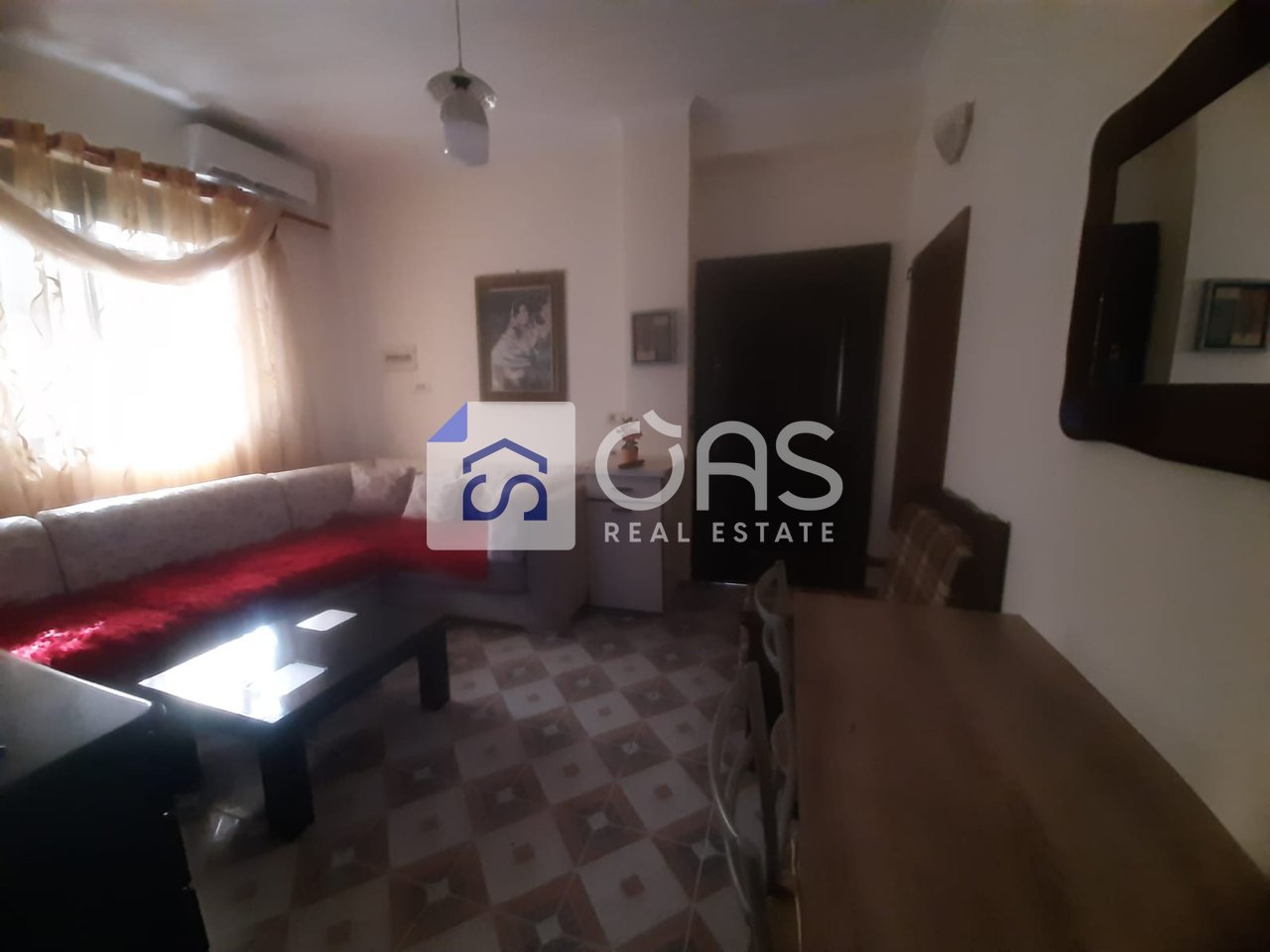 Jepet me qera apartament 1+1 tek Bulevardi i Ri
