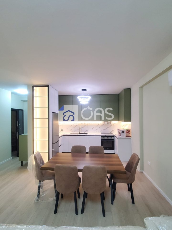 Jepet me qira 2+1+2+post parkimi tek Liqeni i that