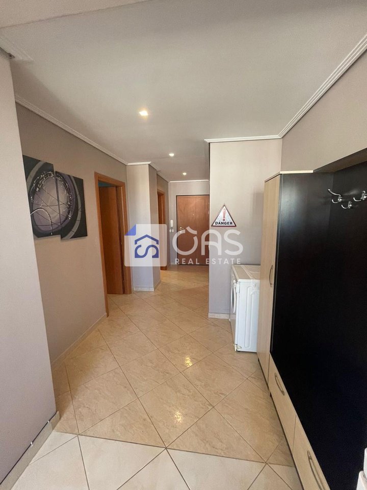 Shitet apartament 2+1 tek ish Parku