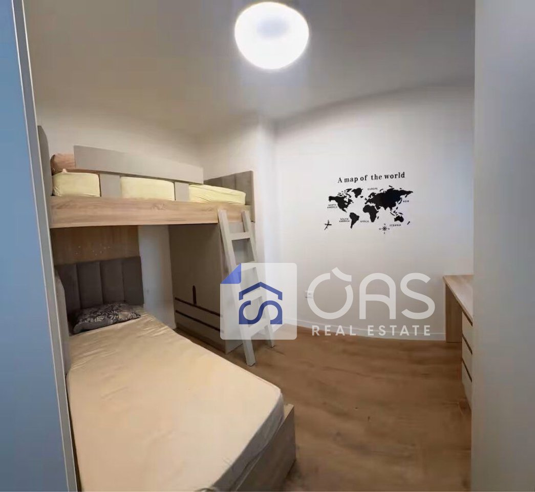 Jepet me qera apartament 2+1 tek Komuna Parisit