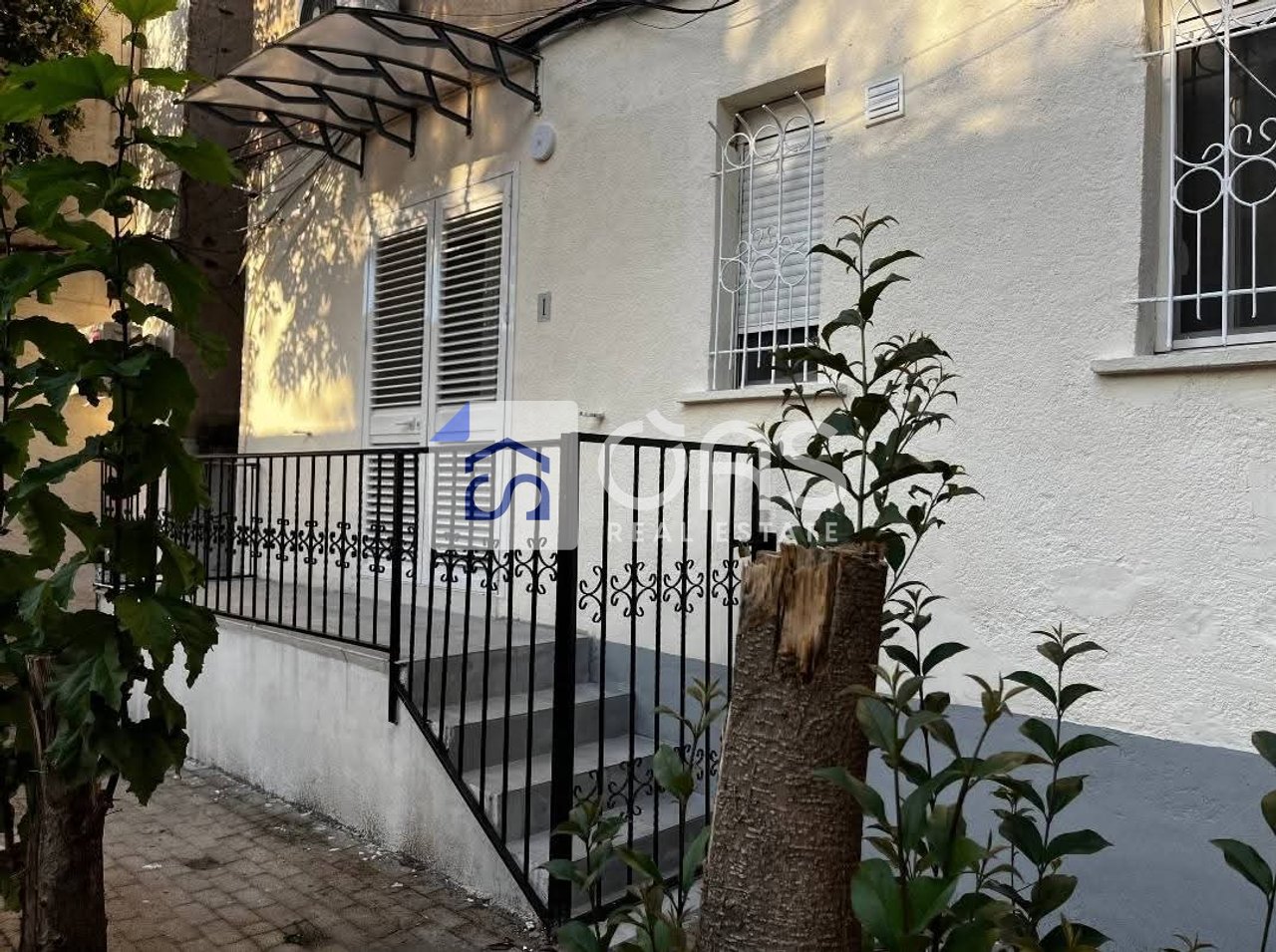 Studio apartment for rent in the Center