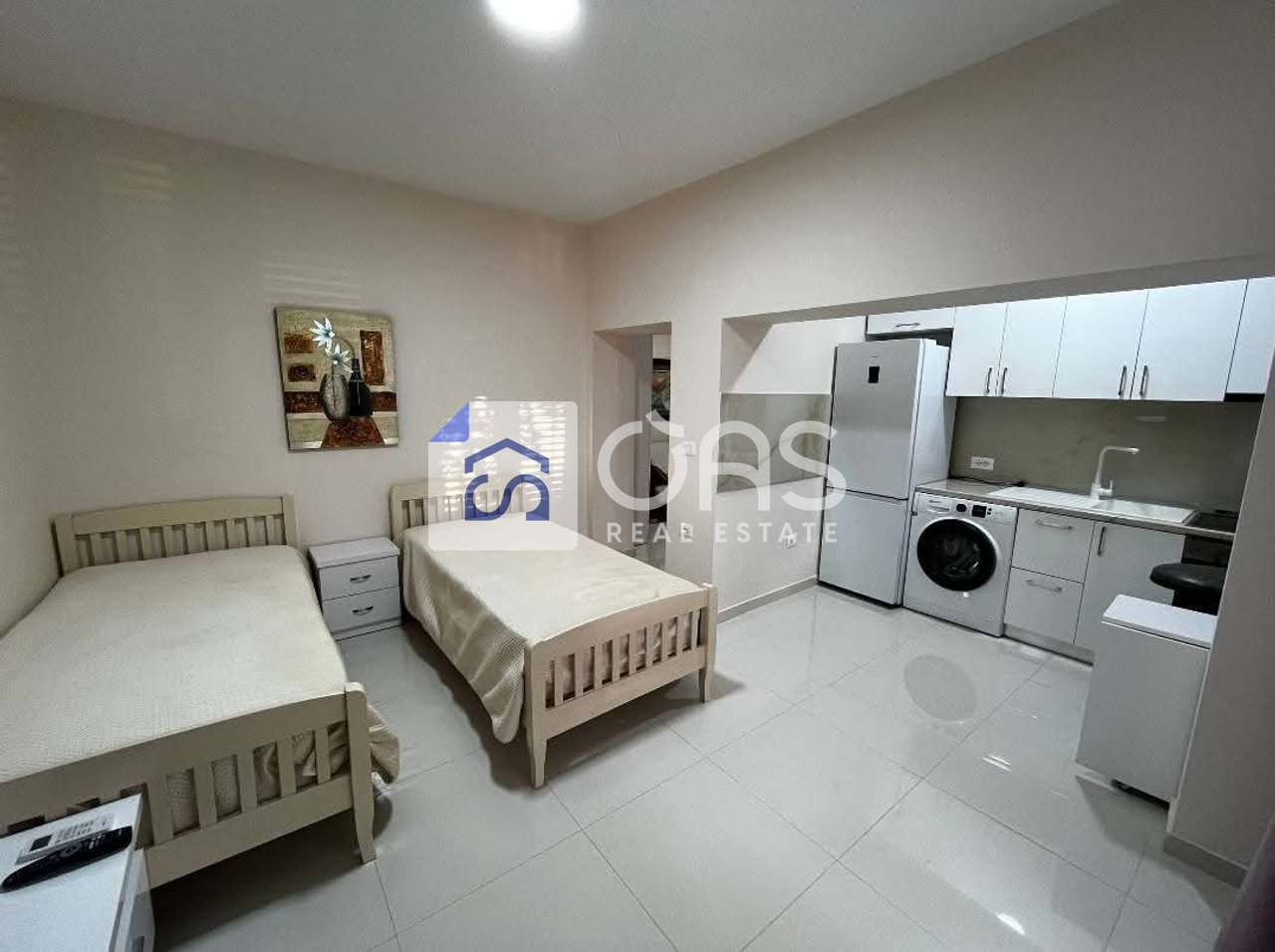 Studio apartment for rent in the Center