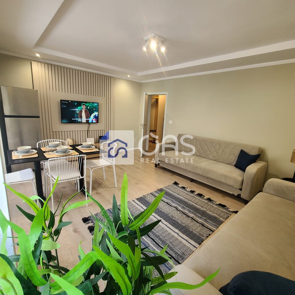 Si affitta appartamento 1+1 vicino al Mercato Cam