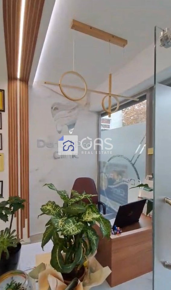 Premises for rent or sale in Xhamllik