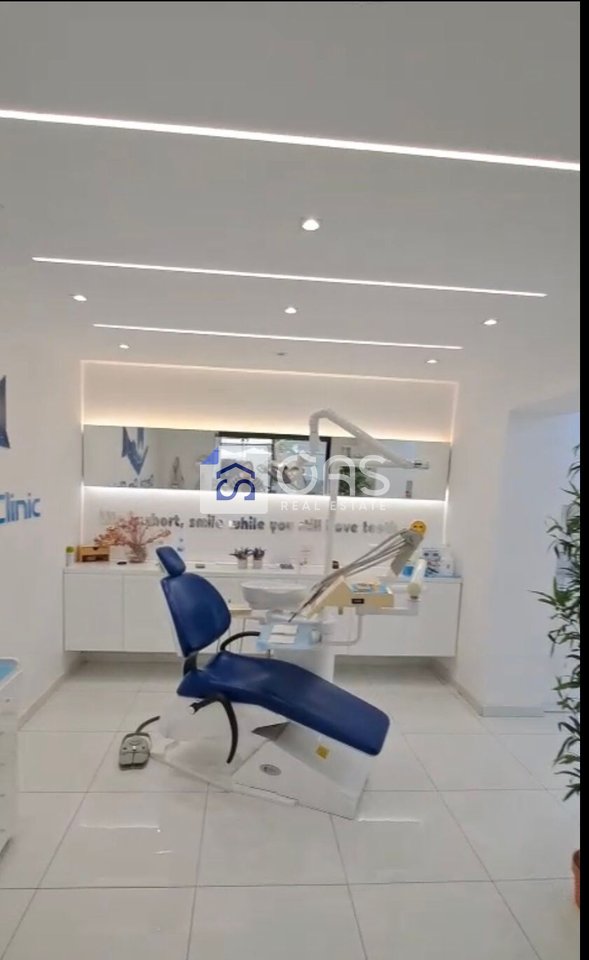 Premises for rent or sale in Xhamllik