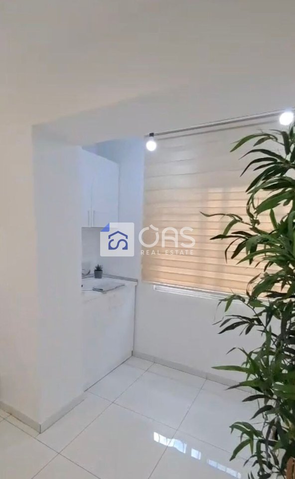 Premises for rent or sale in Xhamllik