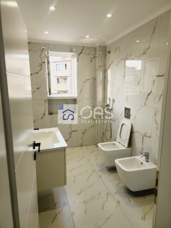 Shitet apartament 2+1 ne Ali Dem  155.000 euro