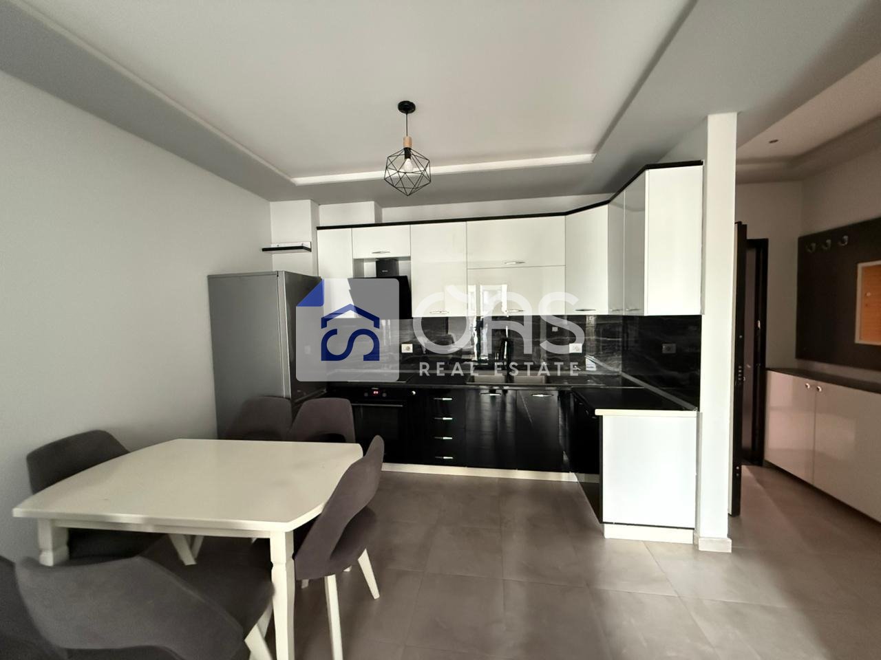 Apartament 1+1 Me Qira në Rruga e Kavajës, Tirana - 450€ | 65 m²