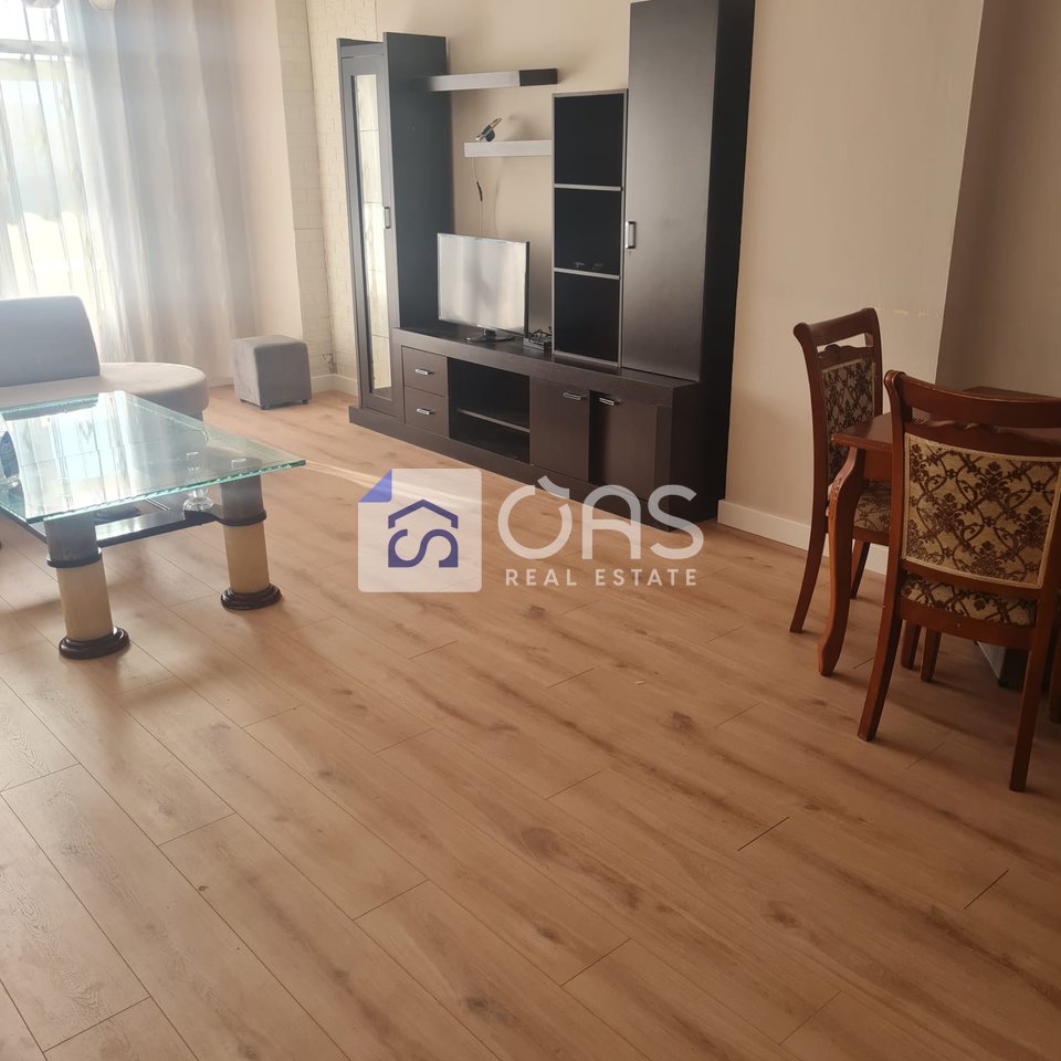 Jepet apartament me qera 2+1+2 tek Zogu i Zi