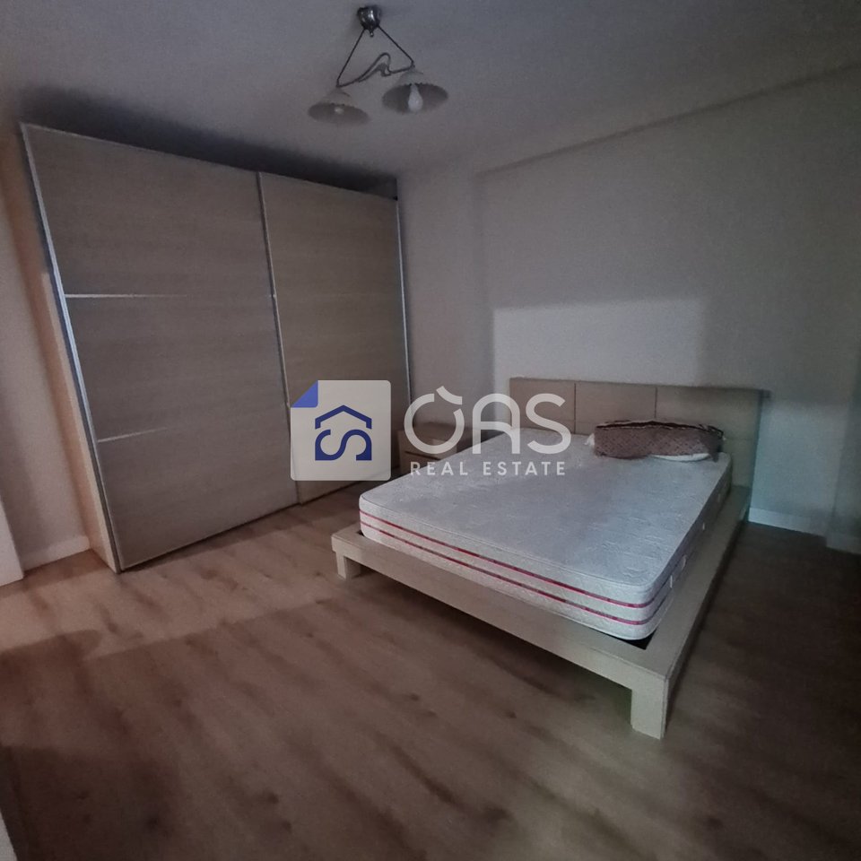 Jepet apartament me qera 2+1+2 tek Zogu i Zi