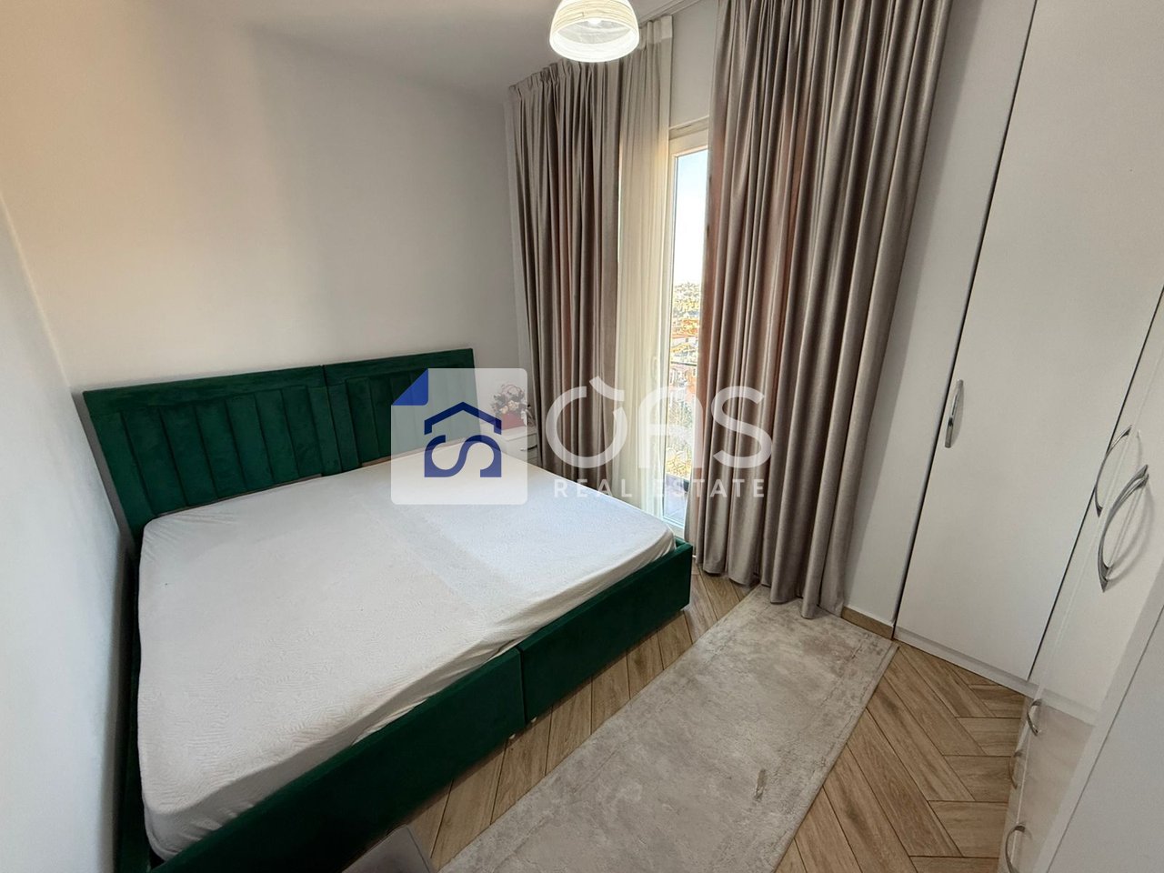 Si affitta appartamento 1+1 in via Dibra