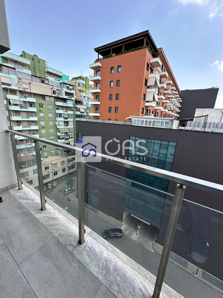 Jepet me qera apartament 2+1 tek Zogu Zi